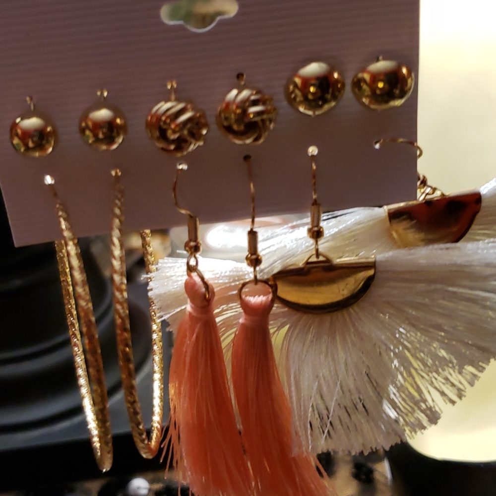 Earrings - Picture 3 of 3